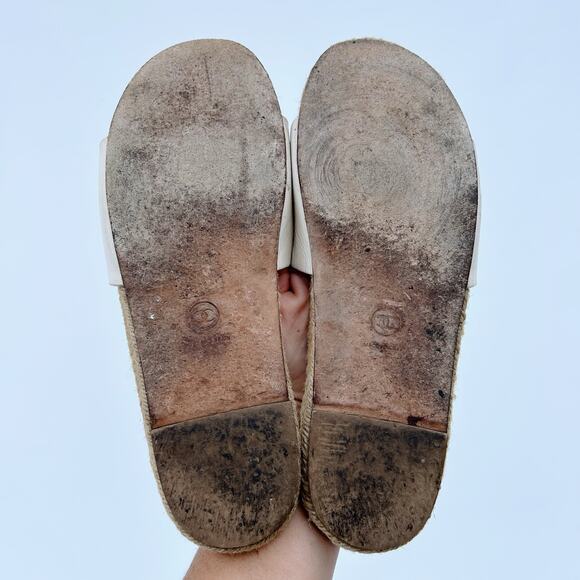 Chanel Authentic White Leather Espadrilles Flats Sandals Slides CC 9 Jewels 40 - Picture 11 of 12